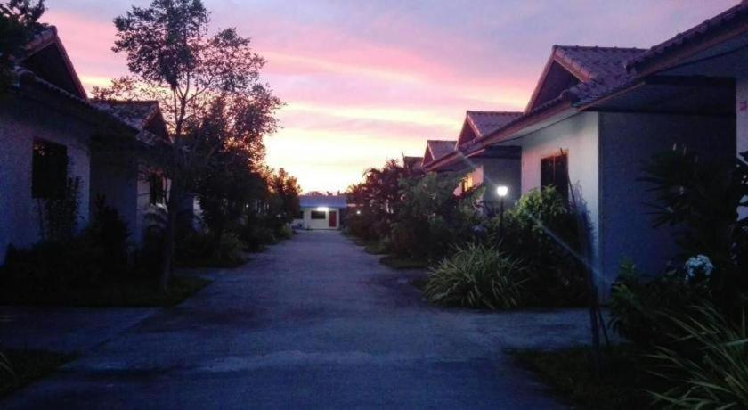 Nangrong Garden Home Екстериор снимка