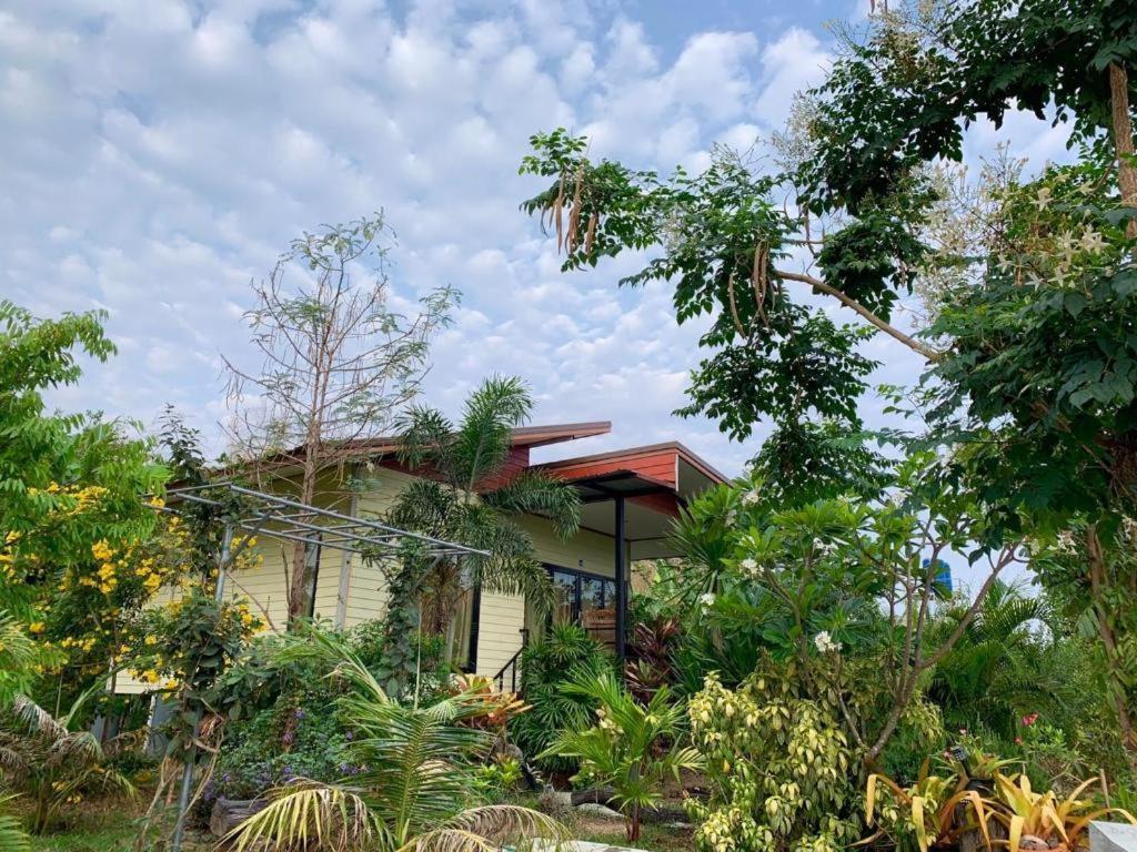 Nangrong Garden Home Екстериор снимка